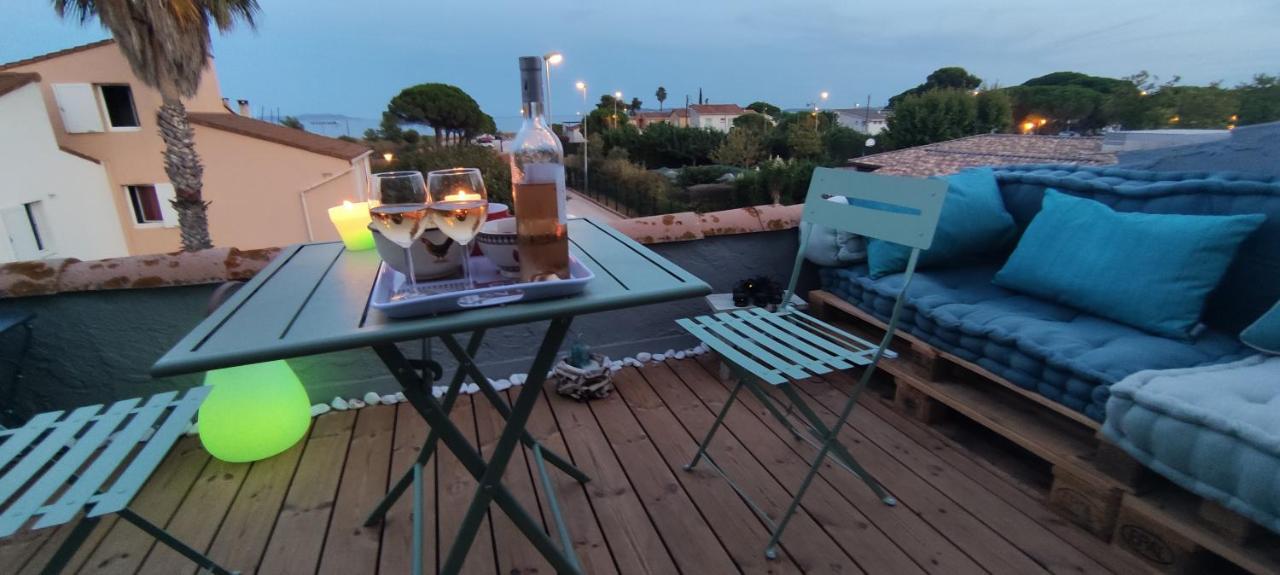 Suite Avec Tropezienne Vue Mer Hyeres Exterior photo